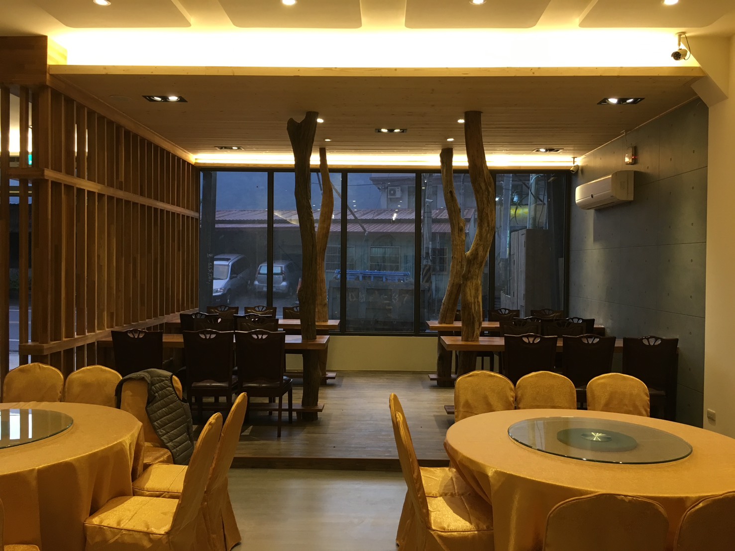 信義鄉｜原木餐廳 案例封面